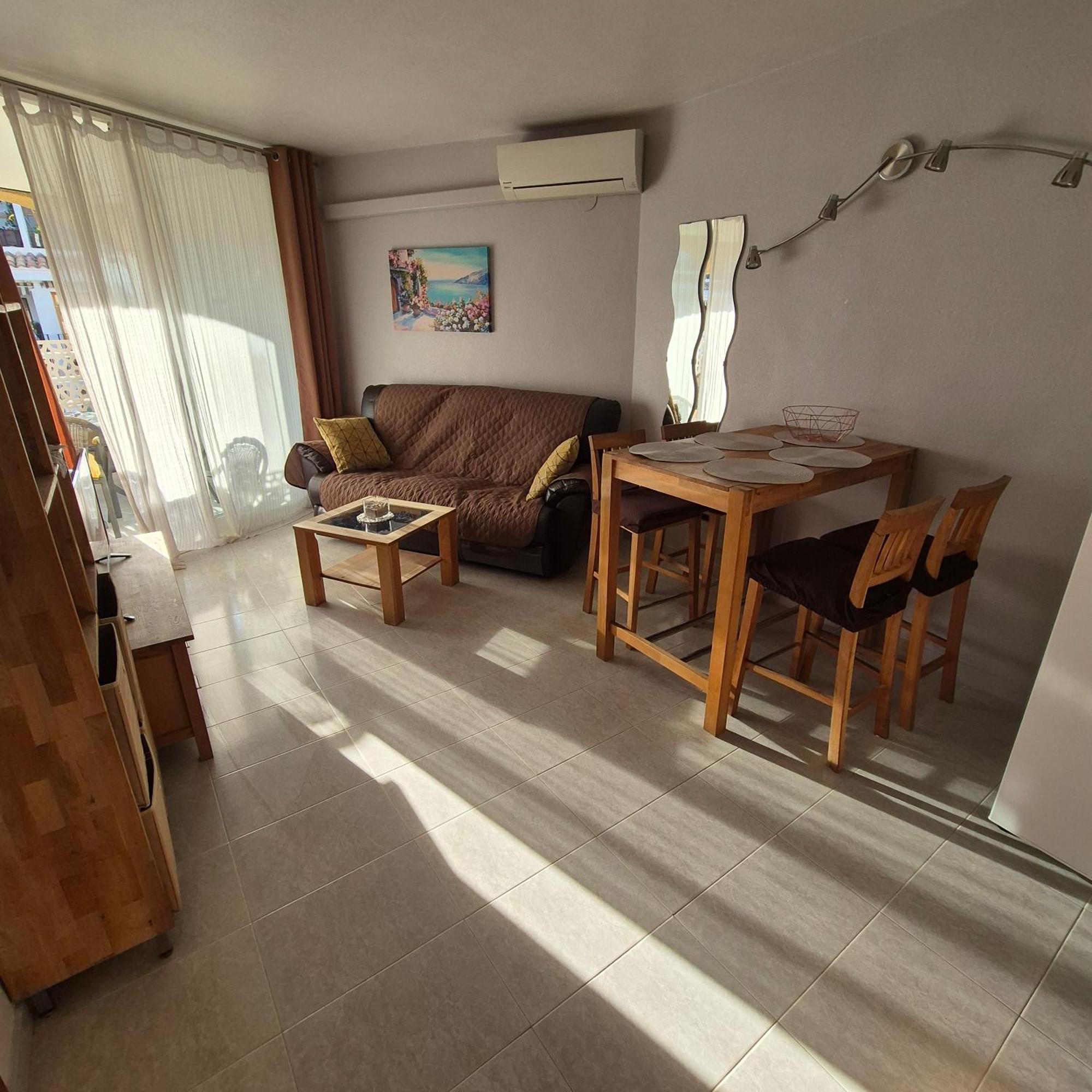 Piso Soleado En Apolo Vii Appartement *