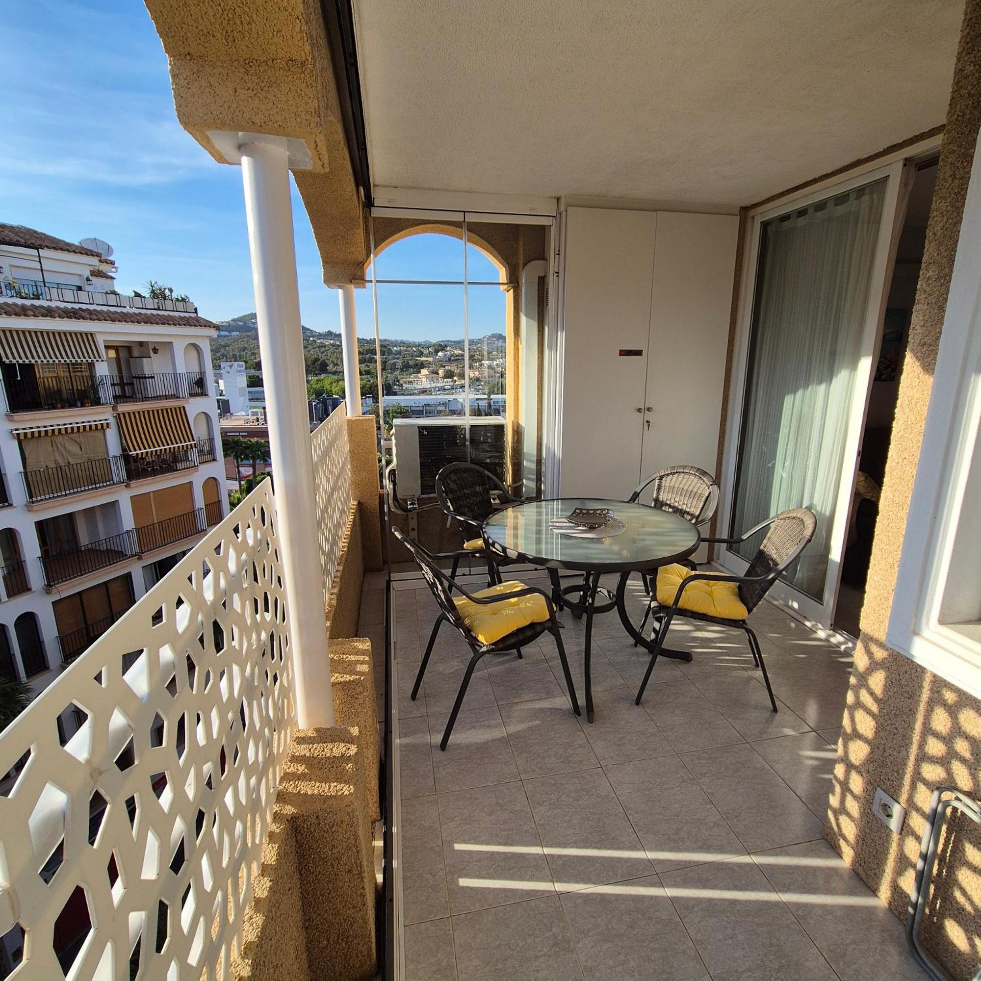 Piso Soleado En Apolo Vii Calp