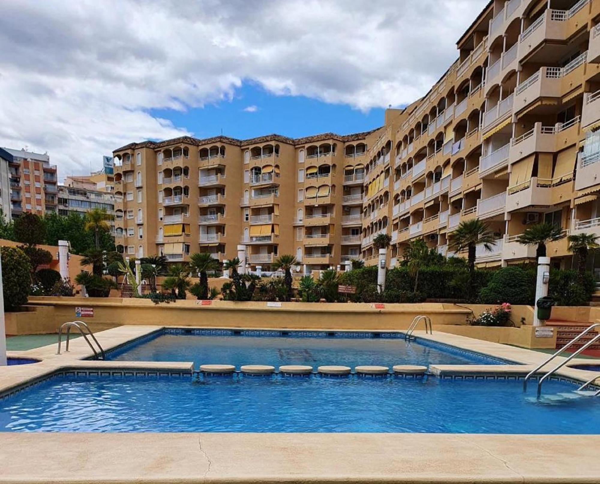 Piso Soleado En Apolo Vii Appartement